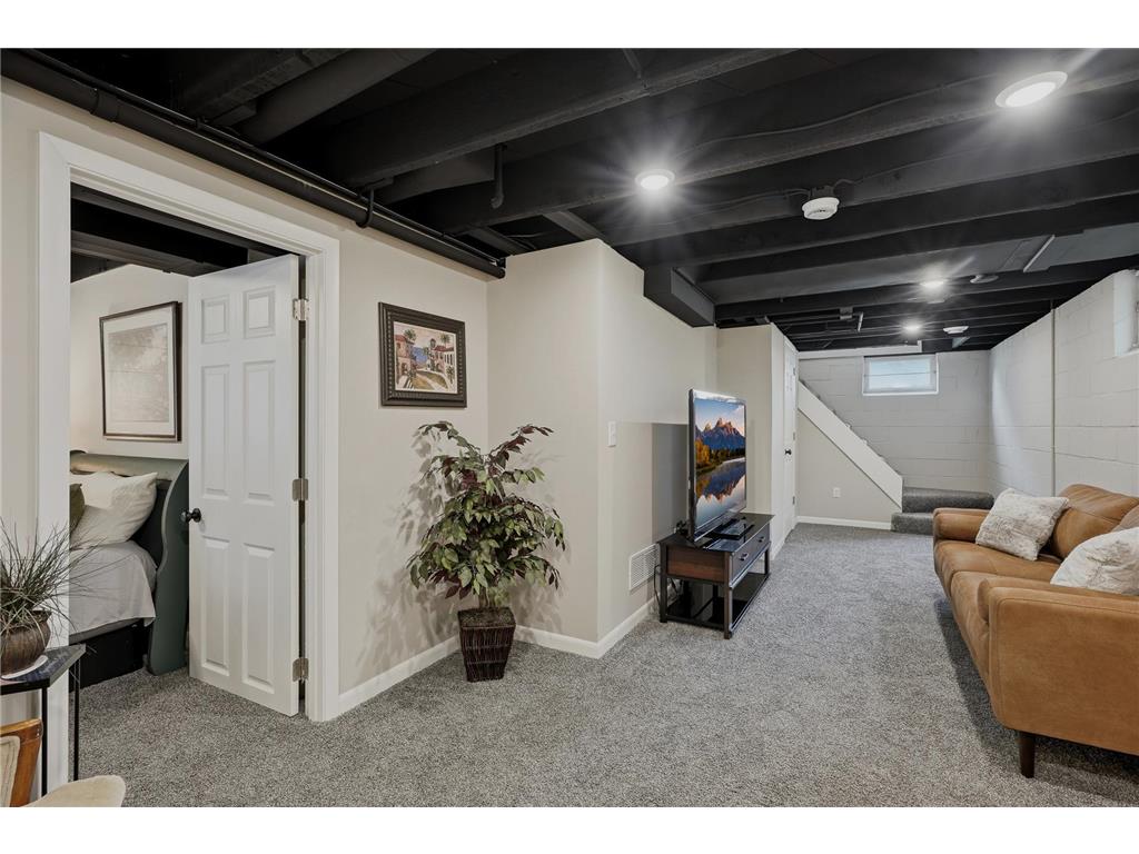 799 Watson Avenue Saint Paul MN 55102 7105688 image34