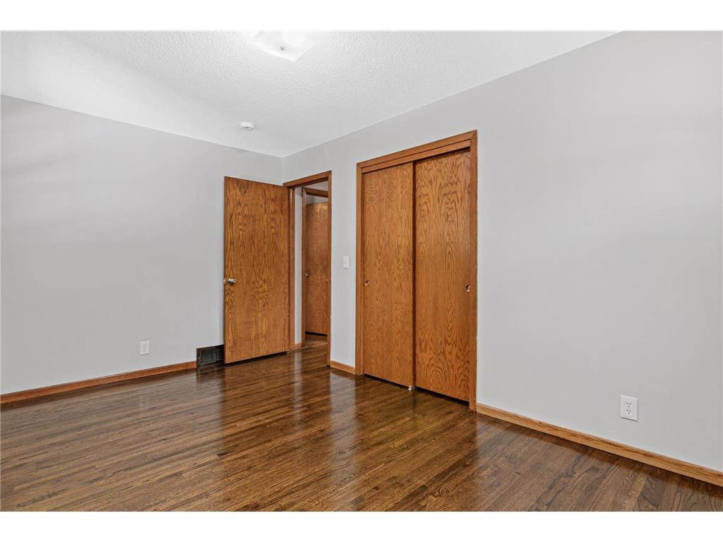 7990 E River Road Fridley MN 55432 7086092 image10