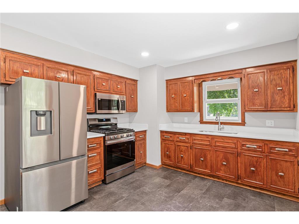 7990 E River Road Fridley MN 55432 7086092 image13