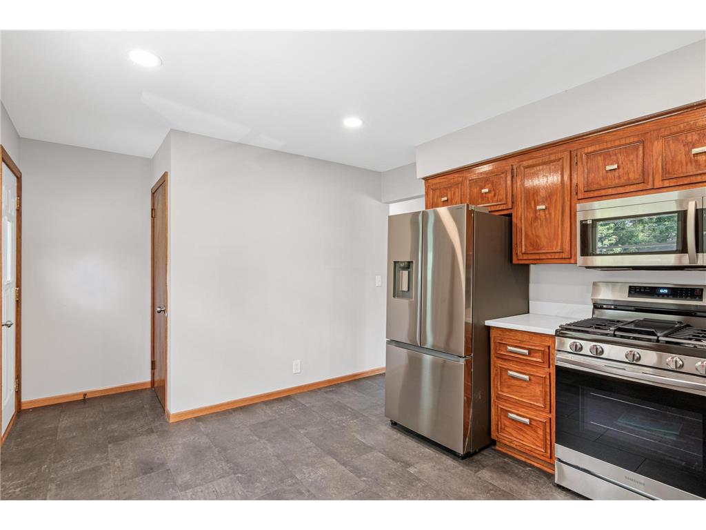 7990 E River Road Fridley MN 55432 7086092 image17