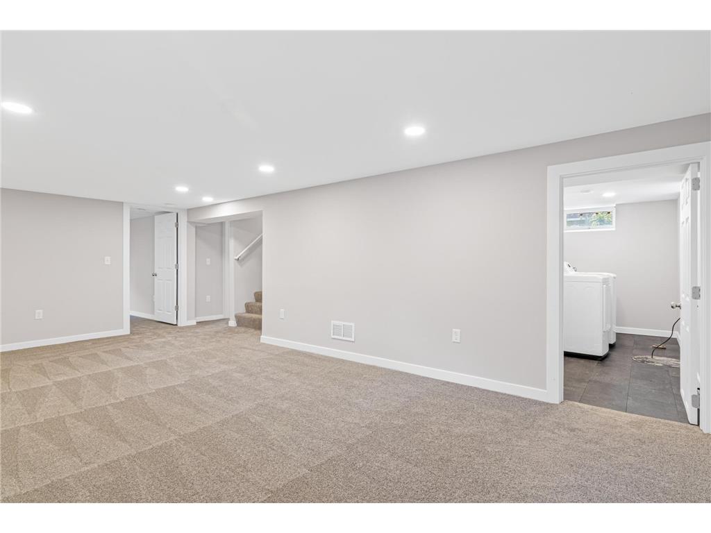 7990 E River Road Fridley MN 55432 7086092 image20