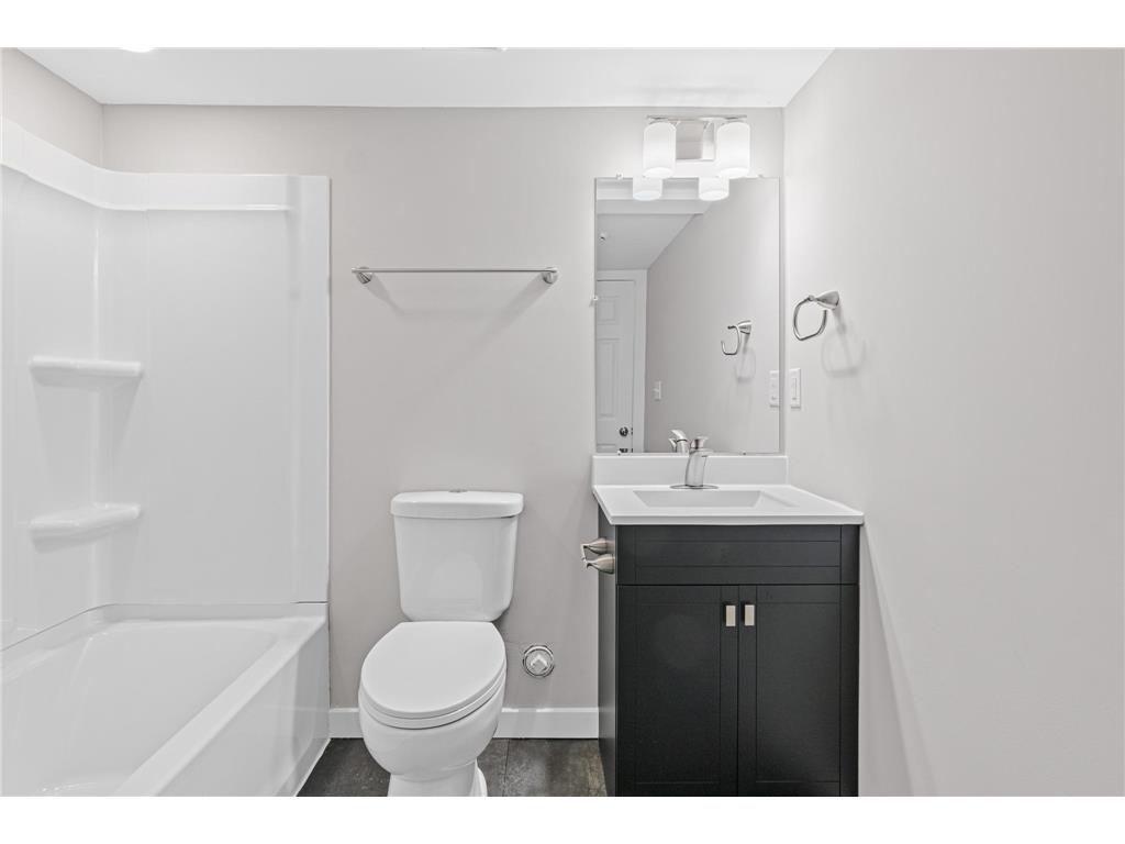 7990 E River Road Fridley MN 55432 7086092 image21