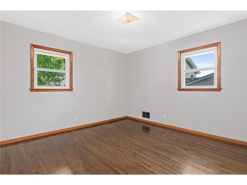 7990 E River Road Fridley MN 55432 7086092 image7