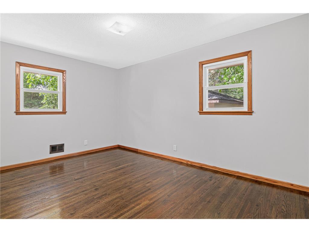 7990 E River Road Fridley MN 55432 7086092 image9