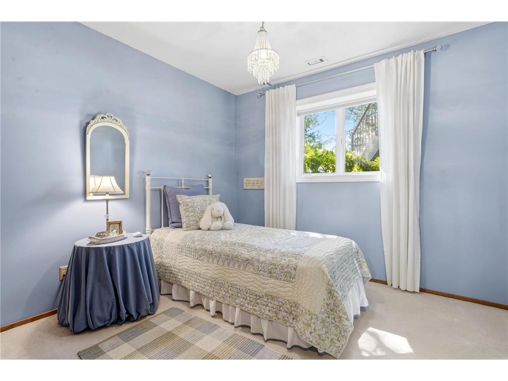 7990 Island Road Eden Prairie MN 55347 - Mitchell 7070410 image29