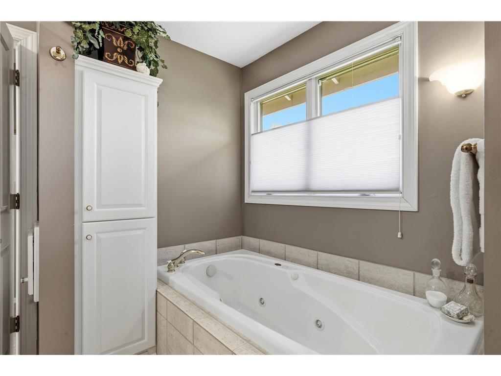 7990 Island Road Eden Prairie MN 55347 - Mitchell 7070410 image30
