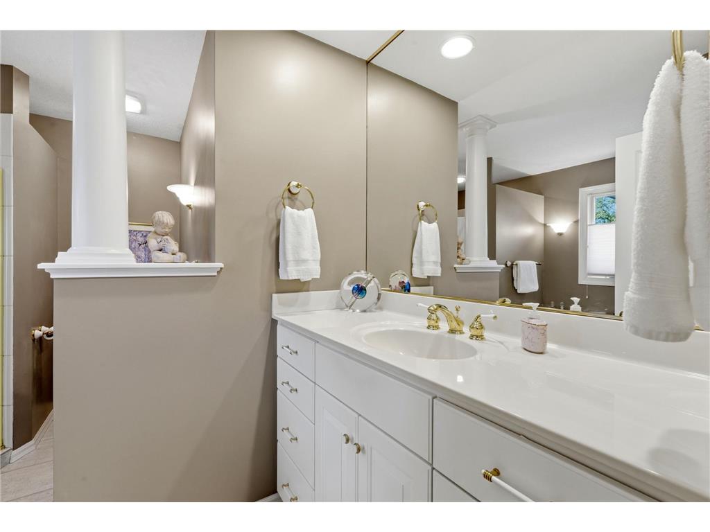 7990 Island Road Eden Prairie MN 55347 - Mitchell 7070410 image33