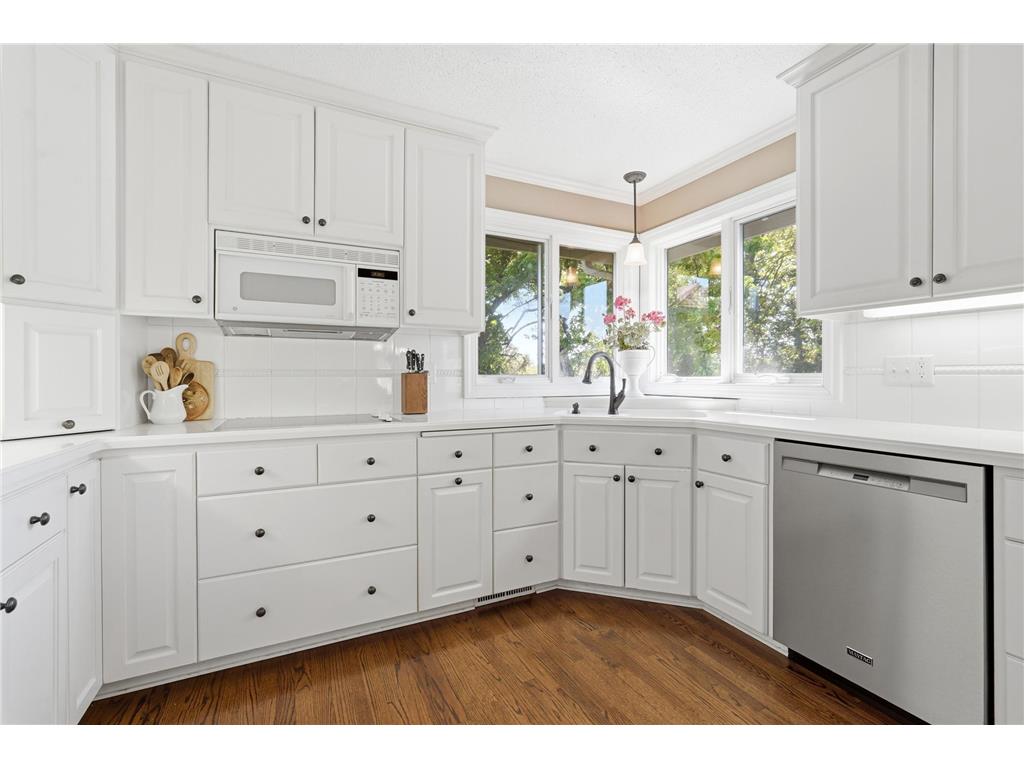7990 Island Road Eden Prairie MN 55347 - Mitchell 7070410 image8