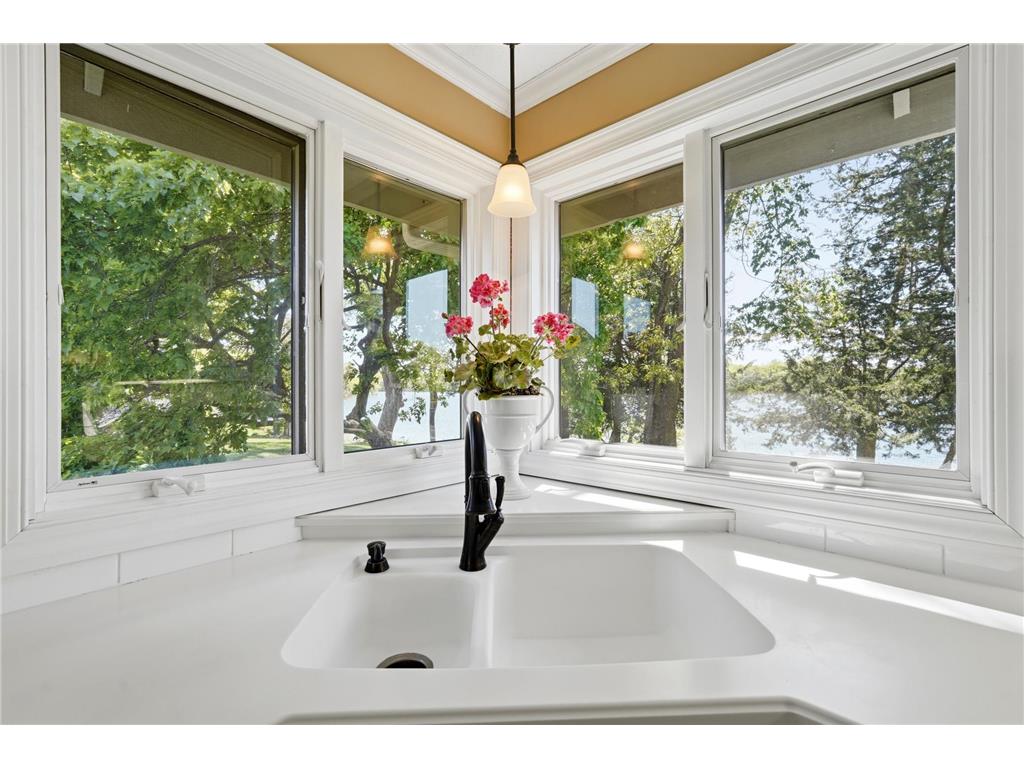 7990 Island Road Eden Prairie MN 55347 - Mitchell 7070410 image9