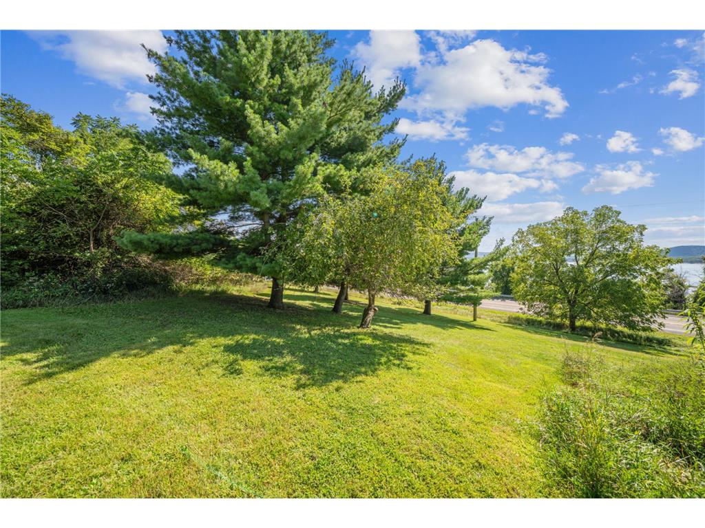 8.54 AC State Highway 35 Stockholm WI 54769 - Lake Pepin 6780018 image10