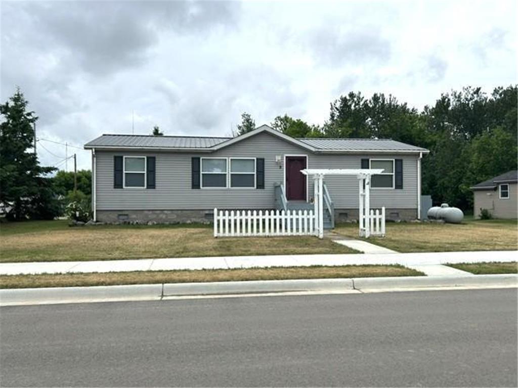 8 6th Avenue NW Deer River MN 56636 7088990 image1