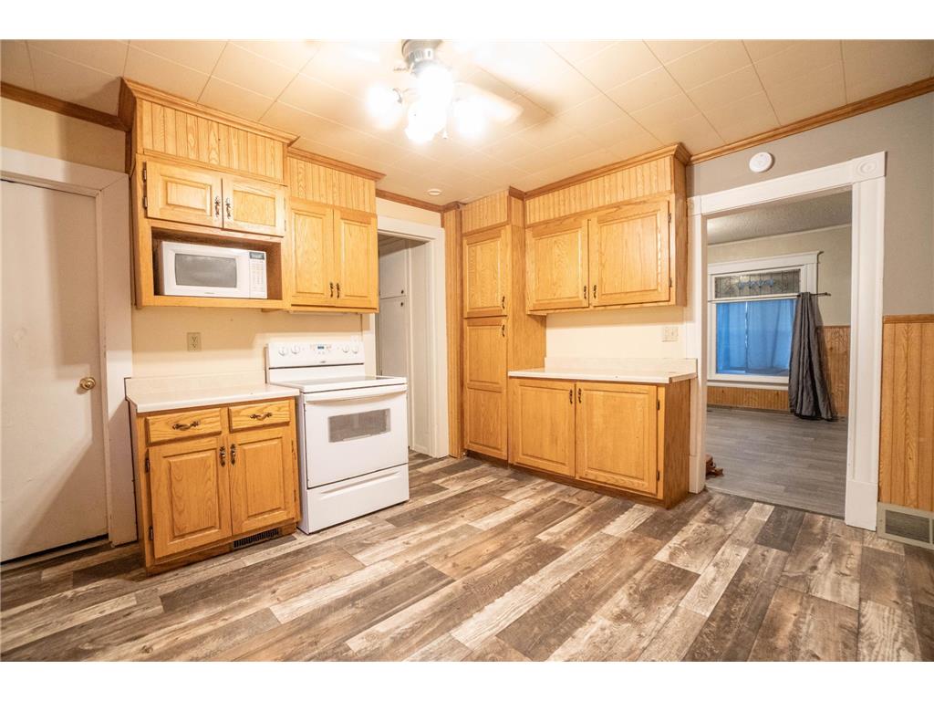 8 Dayton Avenue SE Wadena MN 56482 7001523 image5