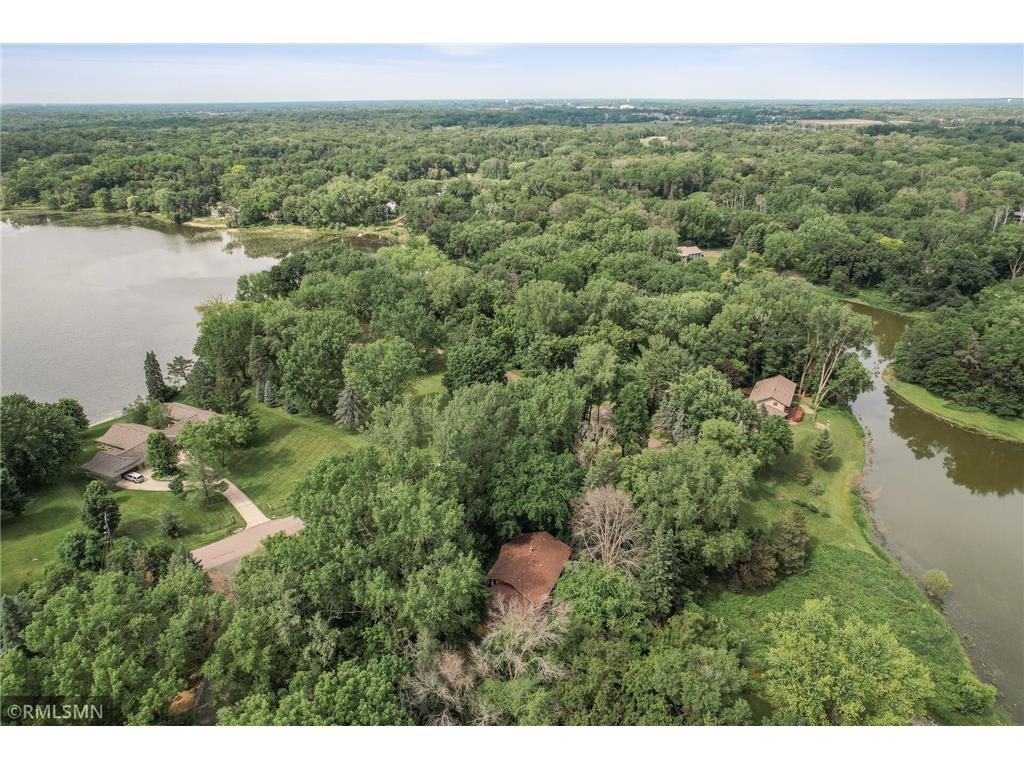 8 Edgewater Lane North Oaks MN 55127 6742203 image1