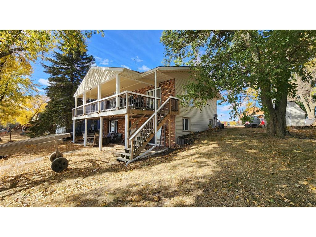 8 Edgewater Road Slayton MN 56172 - Shetek 6615102 image1