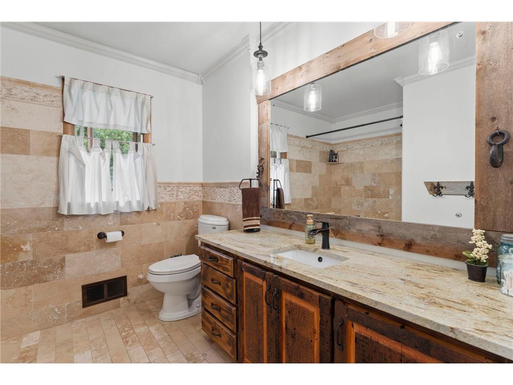 8 Imperial Drive E West Saint Paul MN 55118 7087566 image22