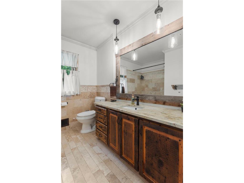 8 Imperial Drive E West Saint Paul MN 55118 7087566 image23