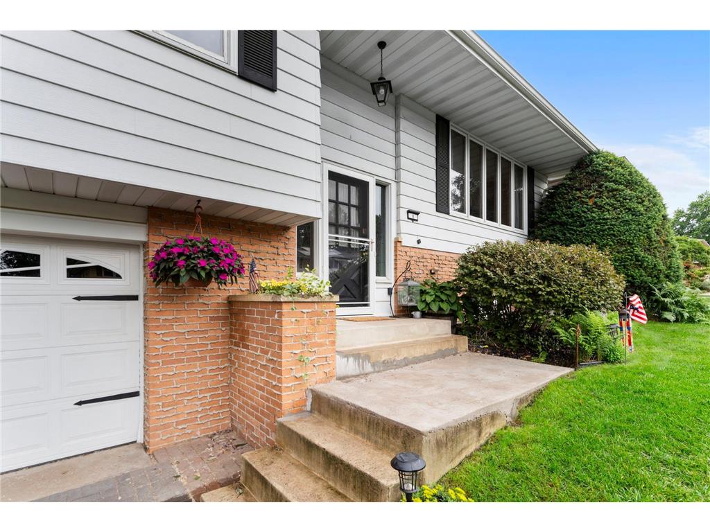 8 Imperial Drive E West Saint Paul MN 55118 7087566 image5