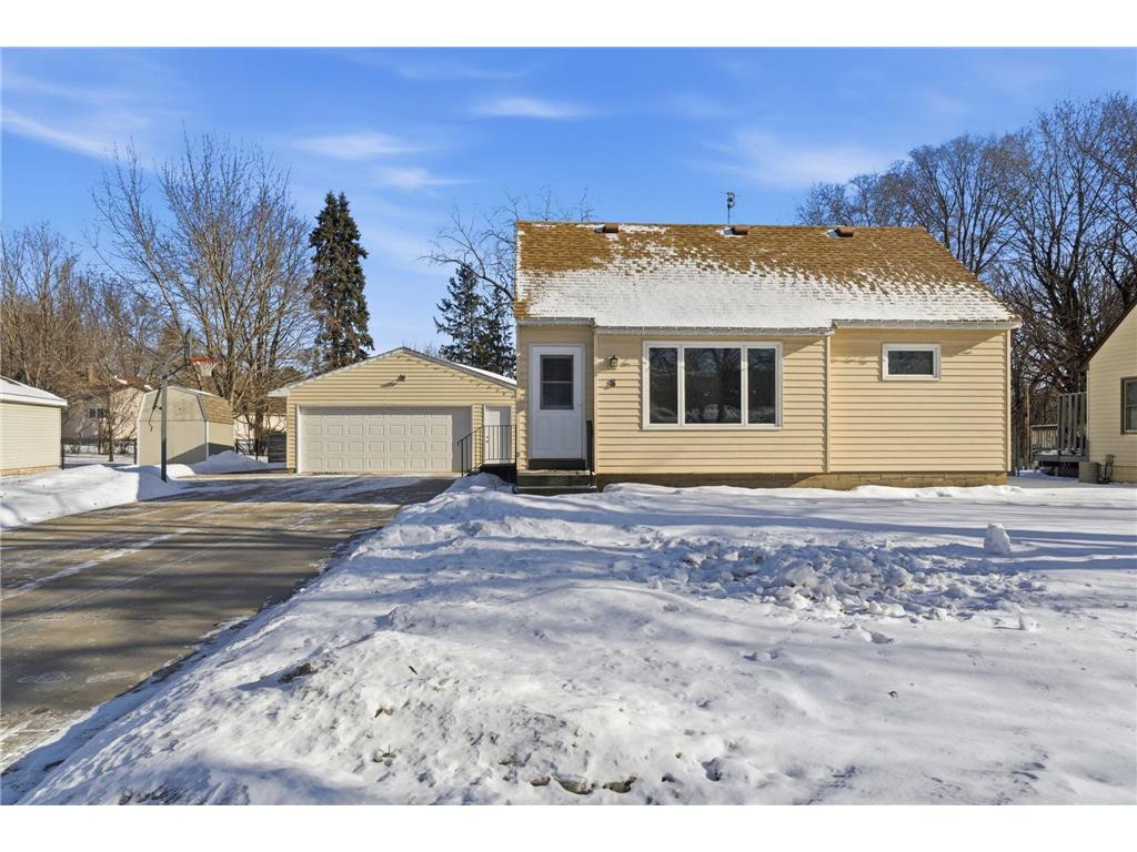 8 Pointcross Drive Circle Pines MN 55014 7012682 image4