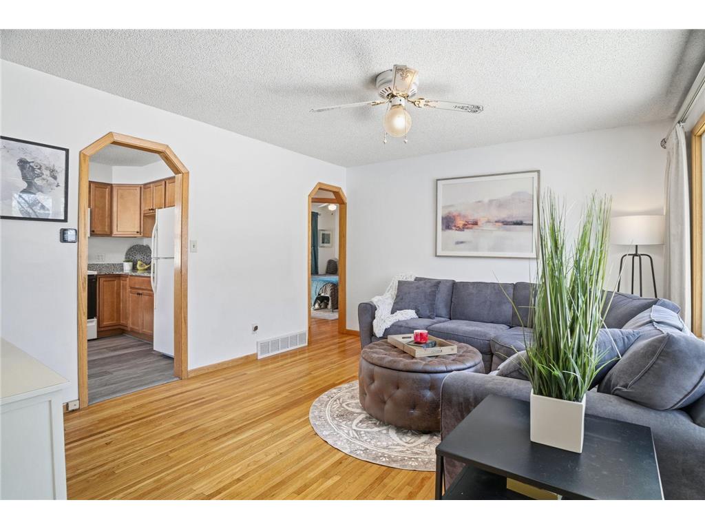 8 Pointcross Drive Circle Pines MN 55014 7012682 image6