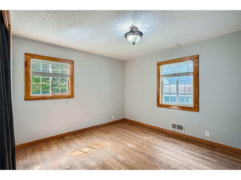 8 Queen Avenue S Minneapolis MN 55405 6809916 image15