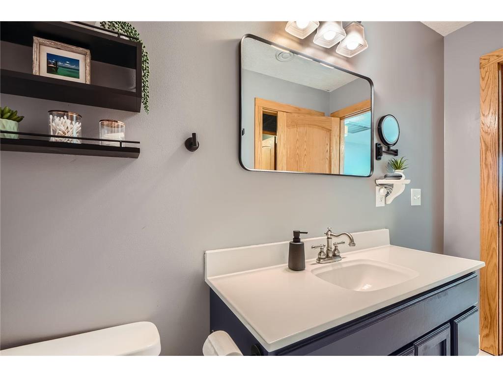 8 Queen Avenue S Minneapolis MN 55405 6809916 image21