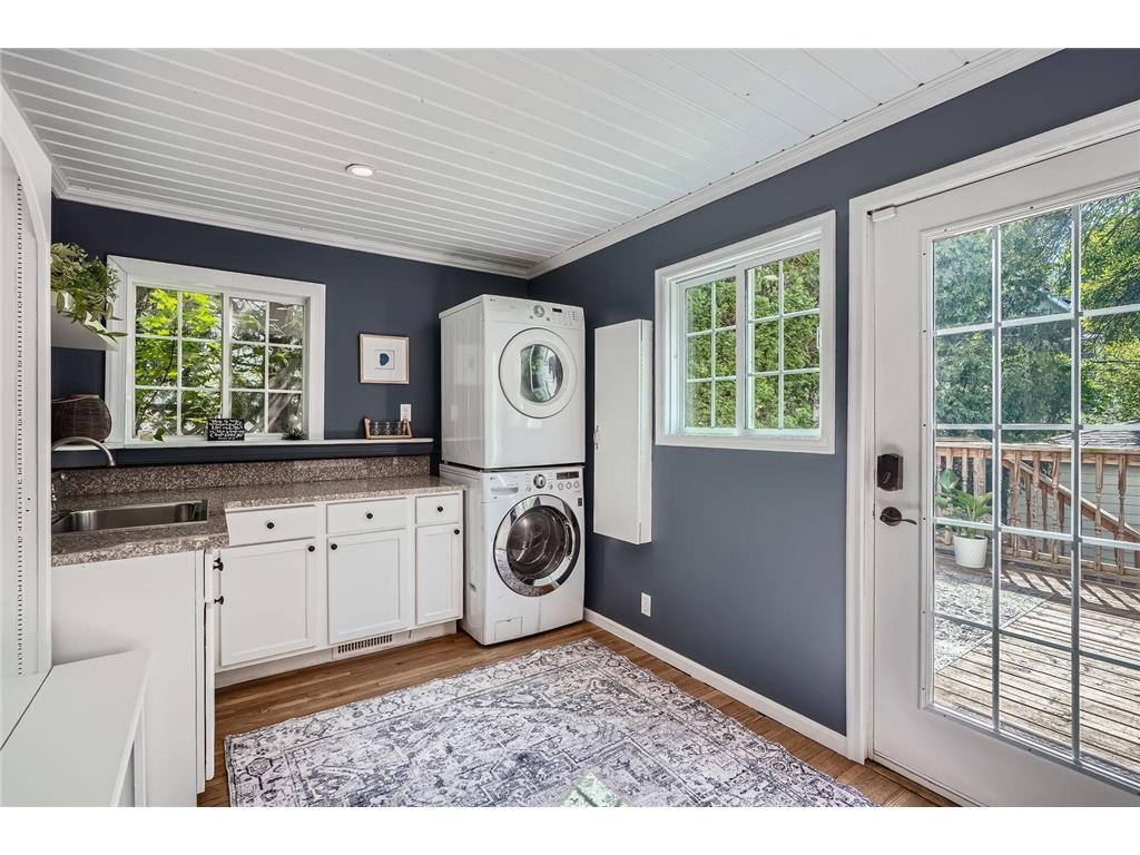 8 Queen Avenue S Minneapolis MN 55405 6809916 image23