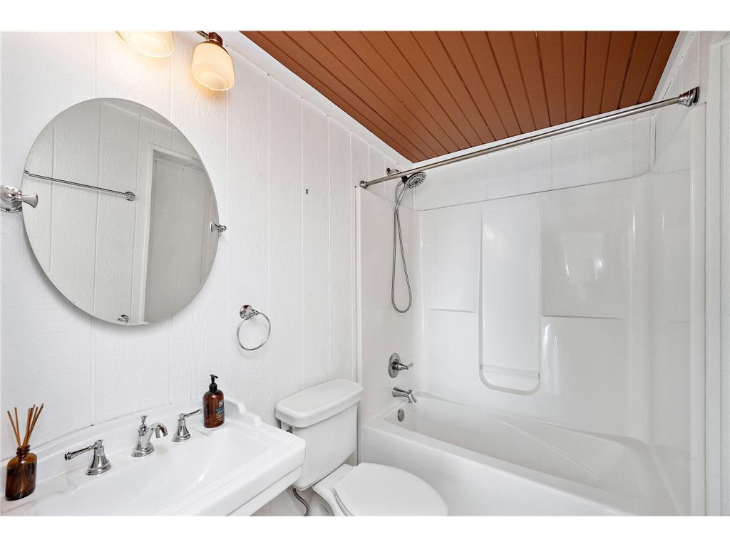 80 Oak Street Mahtomedi MN 55115 7037990 image14