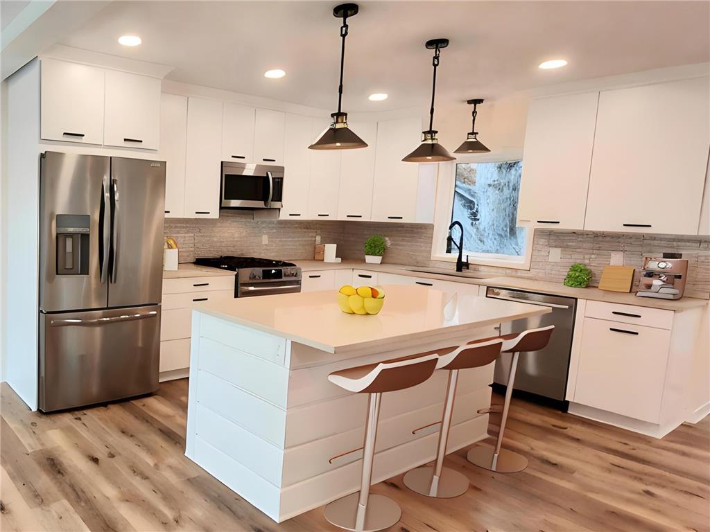 80 Rose Avenue E Saint Paul MN 55117 6463020 image1