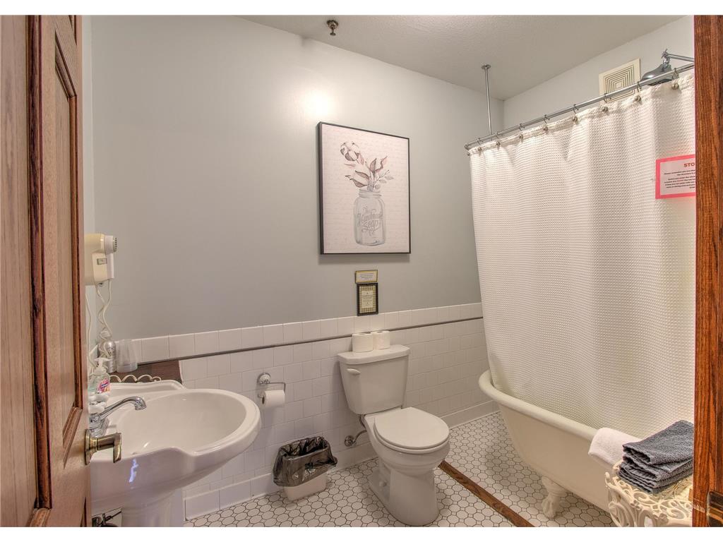 80 W 4th Street Rush City MN 55069 6793207 image10