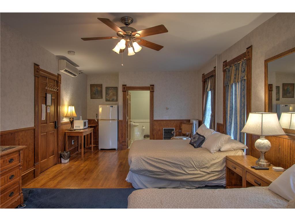 80 W 4th Street Rush City MN 55069 6793207 image9