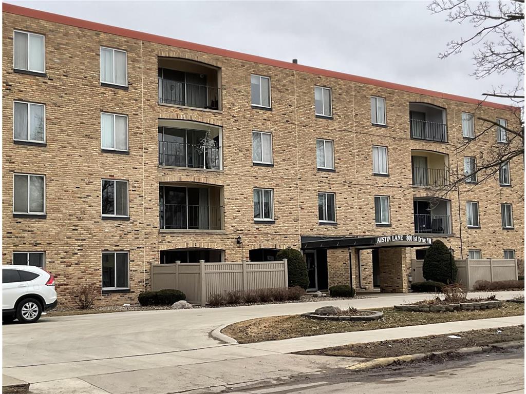800 1st Drive NW #102 Austin MN 55912 7030004 image1