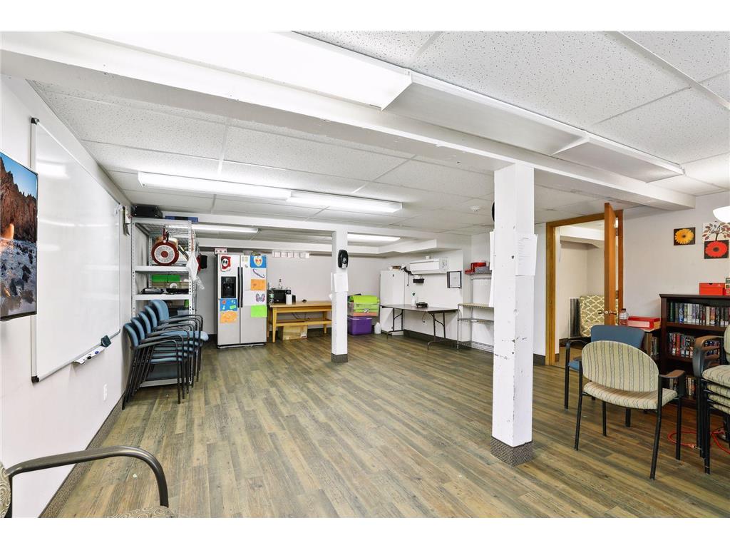 800 42nd Avenue N Minneapolis MN 55412 7058362 image10