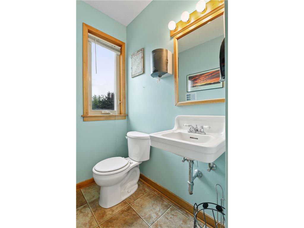 800 42nd Avenue N Minneapolis MN 55412 7058362 image9