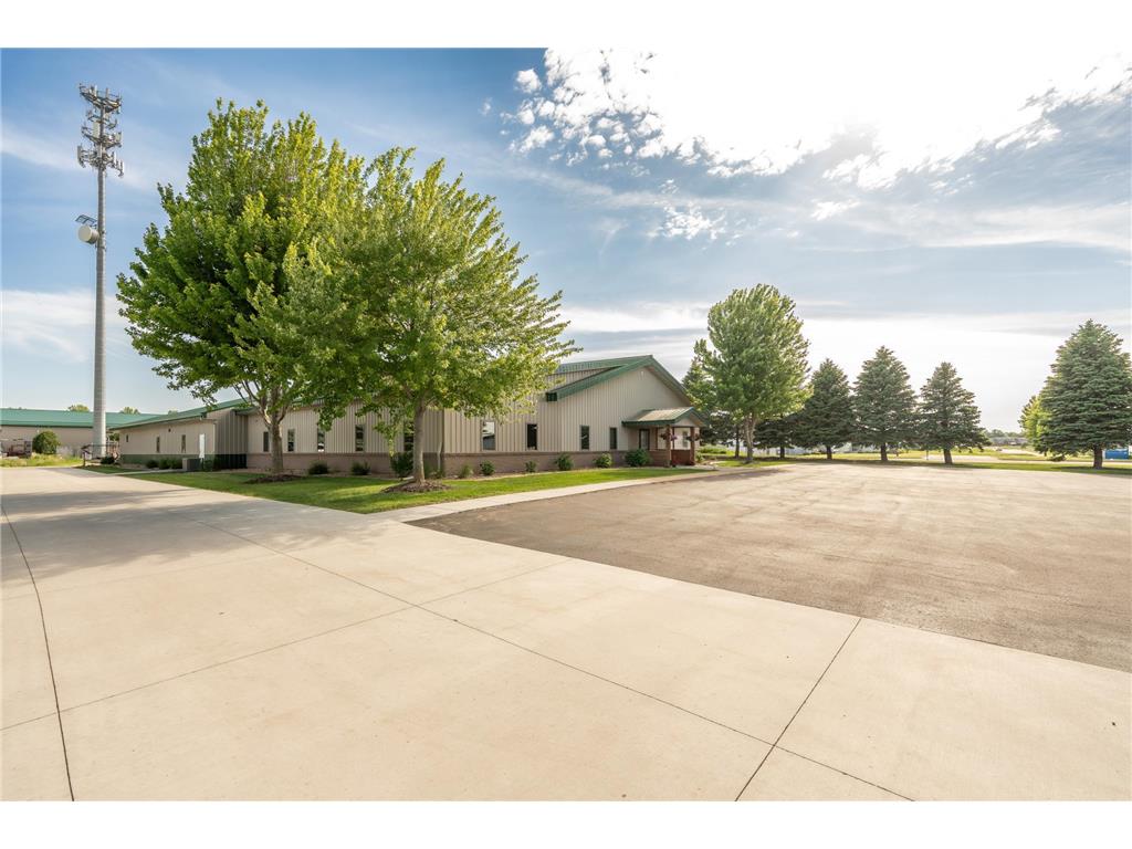 800 6th Street NW New Prague MN 56071 7091396 image2