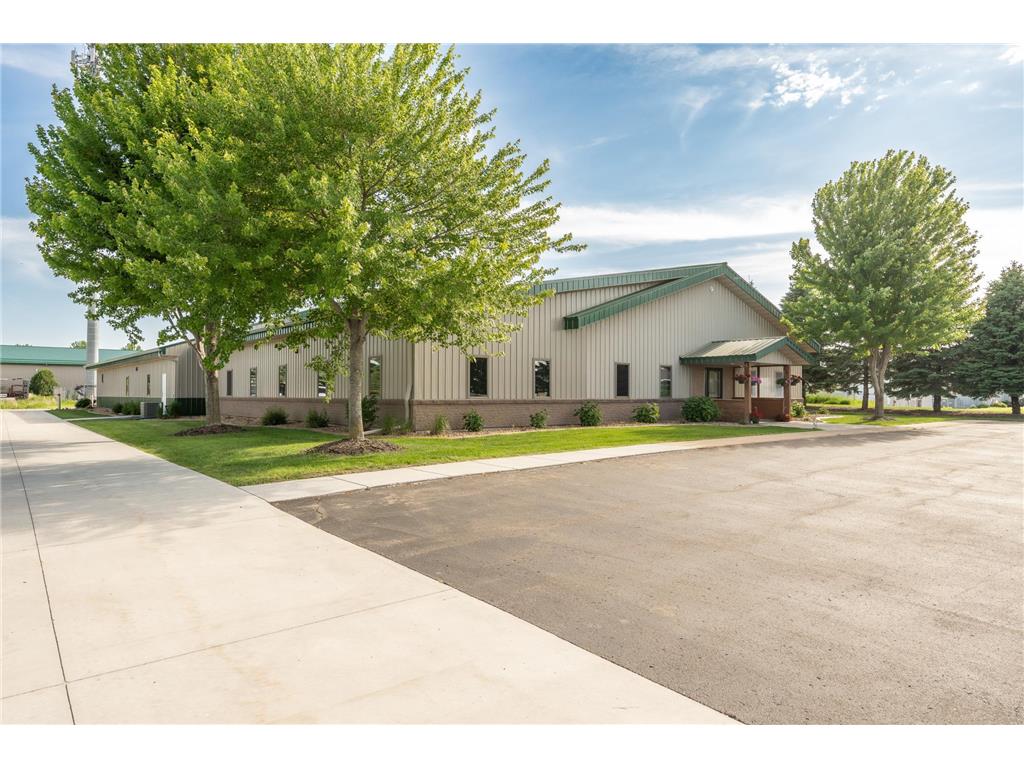 800 6th Street NW New Prague MN 56071 7091396 image3