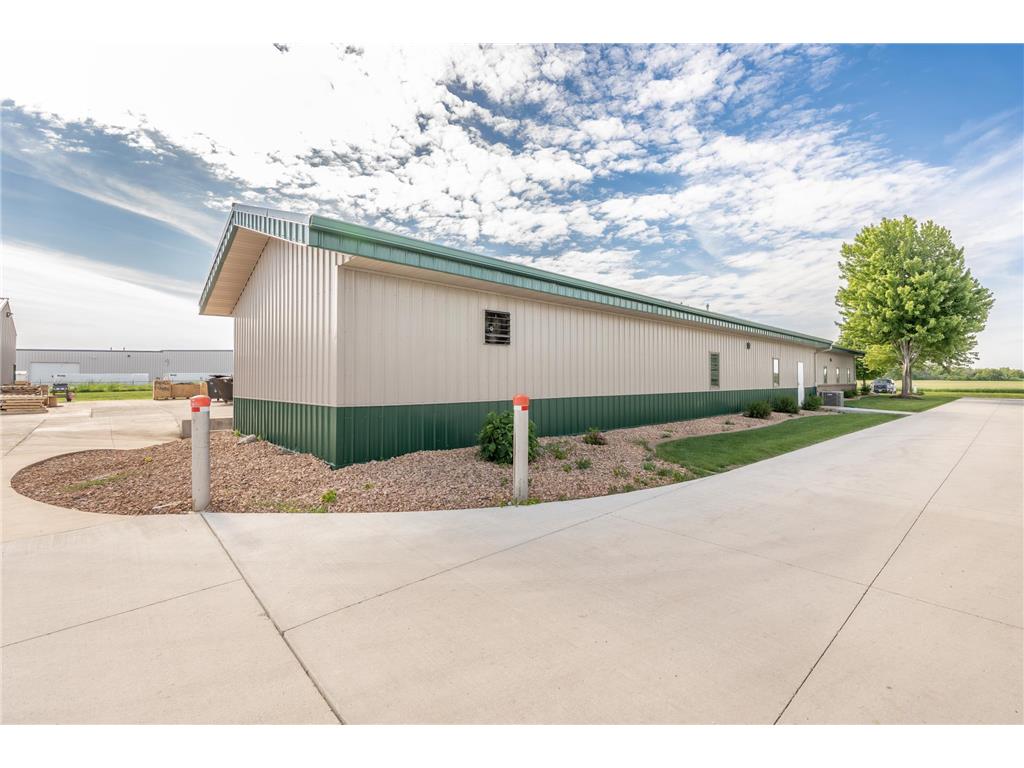800 6th Street NW New Prague MN 56071 7091396 image91