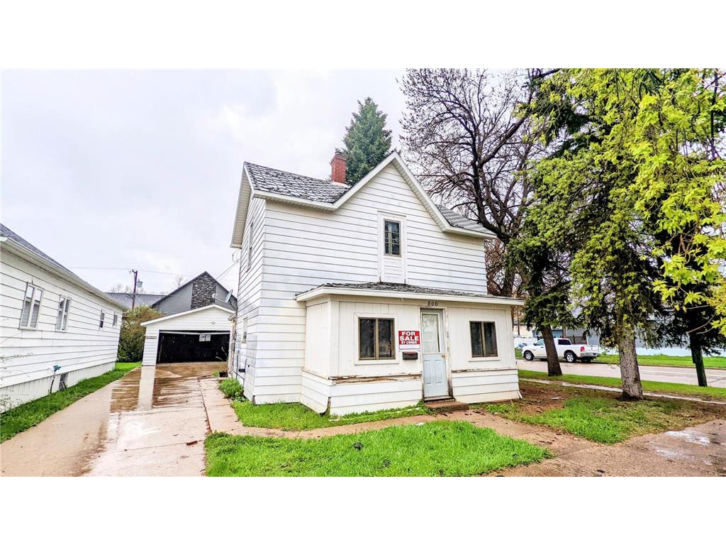 800 Burke Avenue Harvey ND 58341 6801922 image1