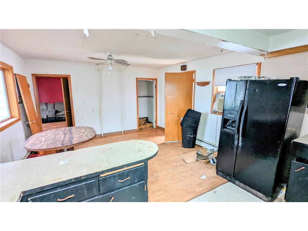 800 Burke Avenue Harvey ND 58341 6801922 image8