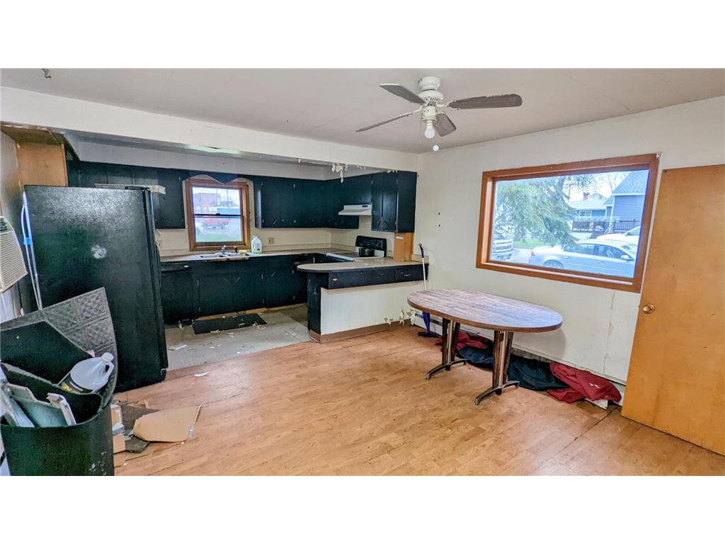 800 Burke Avenue Harvey ND 58341 6801922 image9