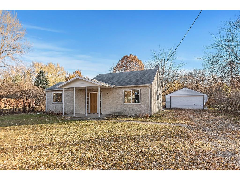 800 County Road B W, Roseville, MN 55113 MLS 6274689 Edina Realty