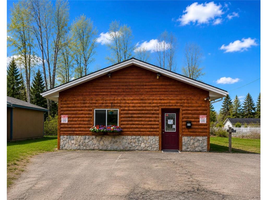 800 E 40th Street Hibbing MN 55746 7076713 image1