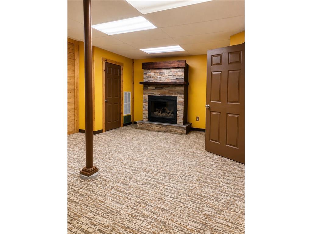 800 E 40th Street Hibbing MN 55746 7076713 image3