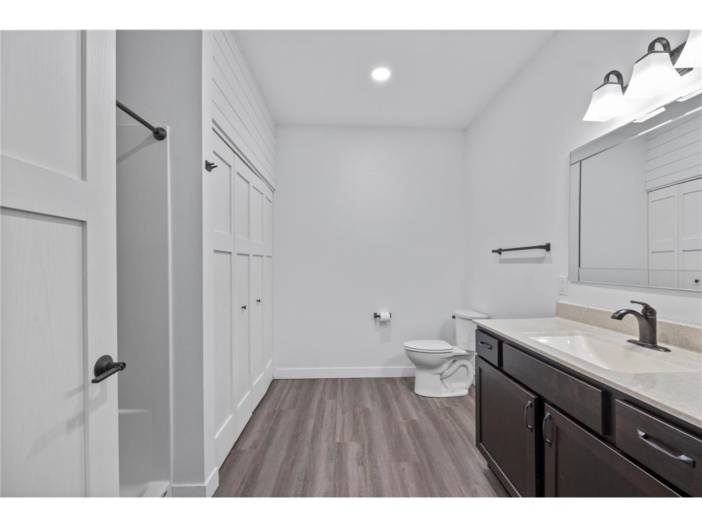800 Elm Drive Fairfax MN 55332 7039810 image12