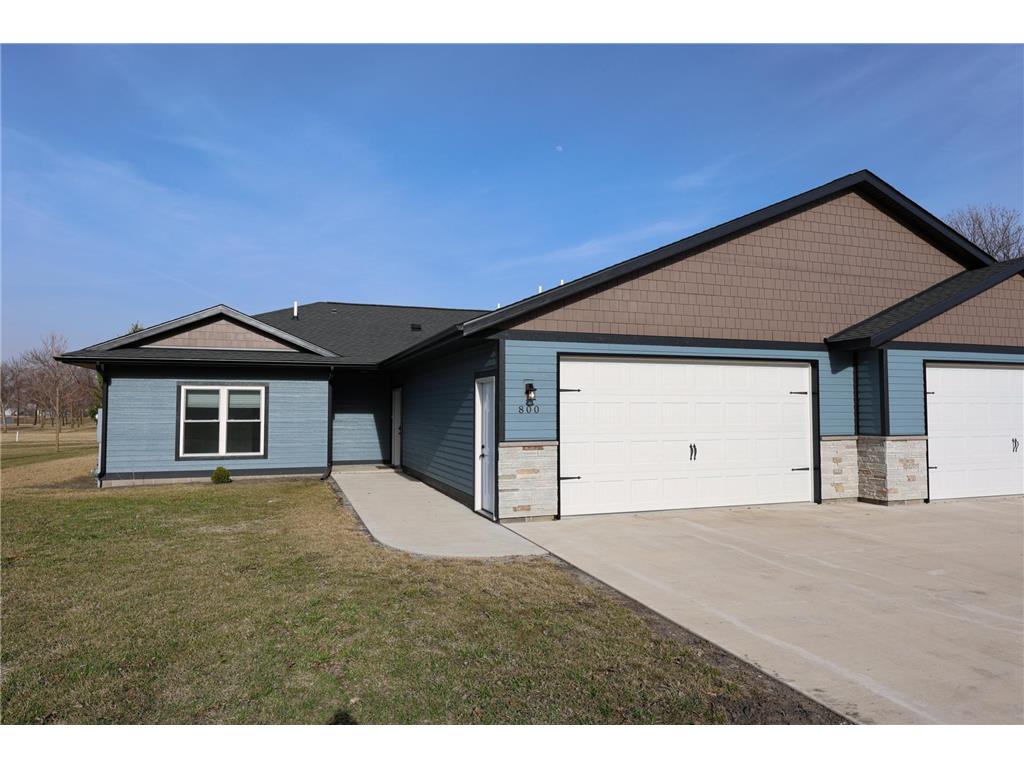 800 Elm Drive Fairfax MN 55332 7039810 image31