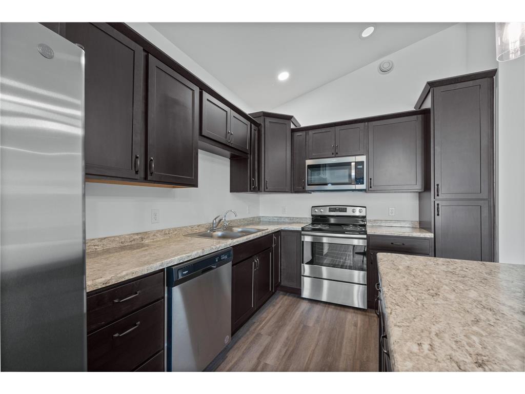 800 Elm Drive Fairfax MN 55332 7039810 image9