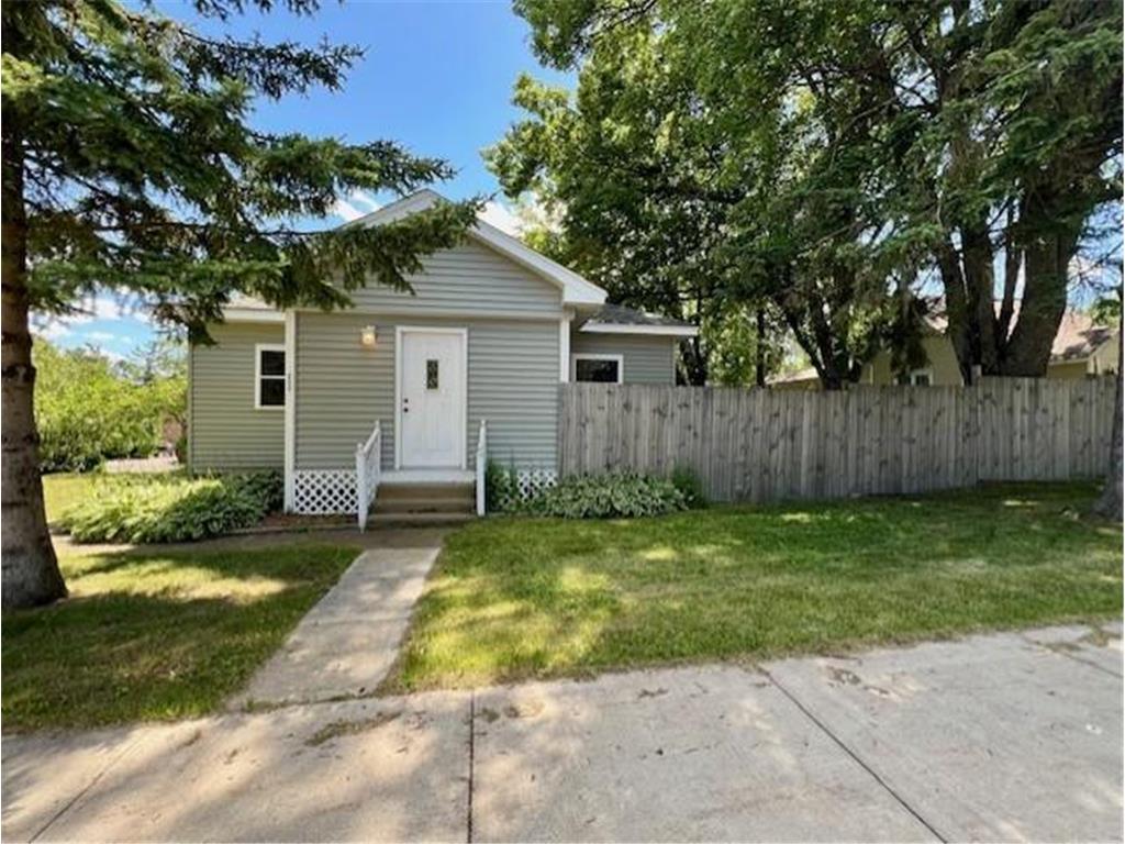 800 Folz Boulevard Moose Lake MN 55767 6565282 image1