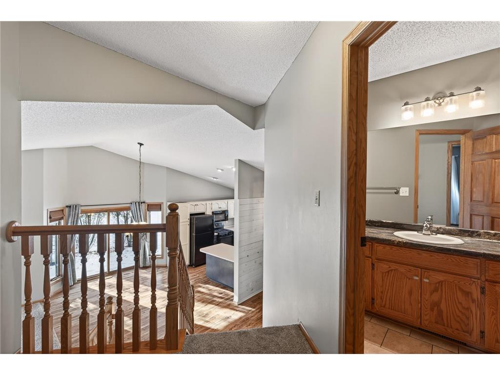 800 Griffin Avenue Mahtomedi MN 55115 7017491 image37