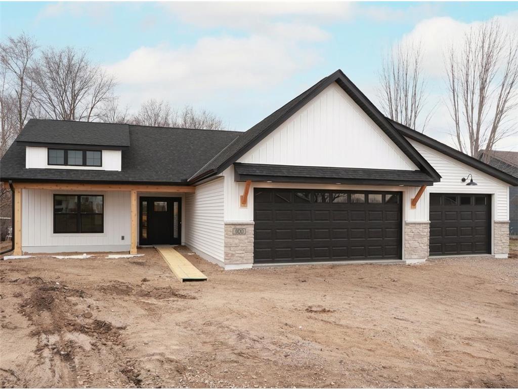 800 Morrison Avenue NW Annandale MN 55302 7056229 image1