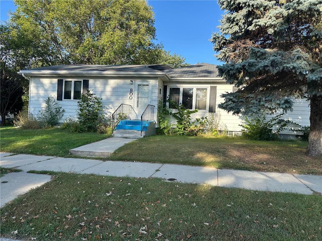 800 Rossman Avenue Detroit Lakes MN 56501 6788941 image1