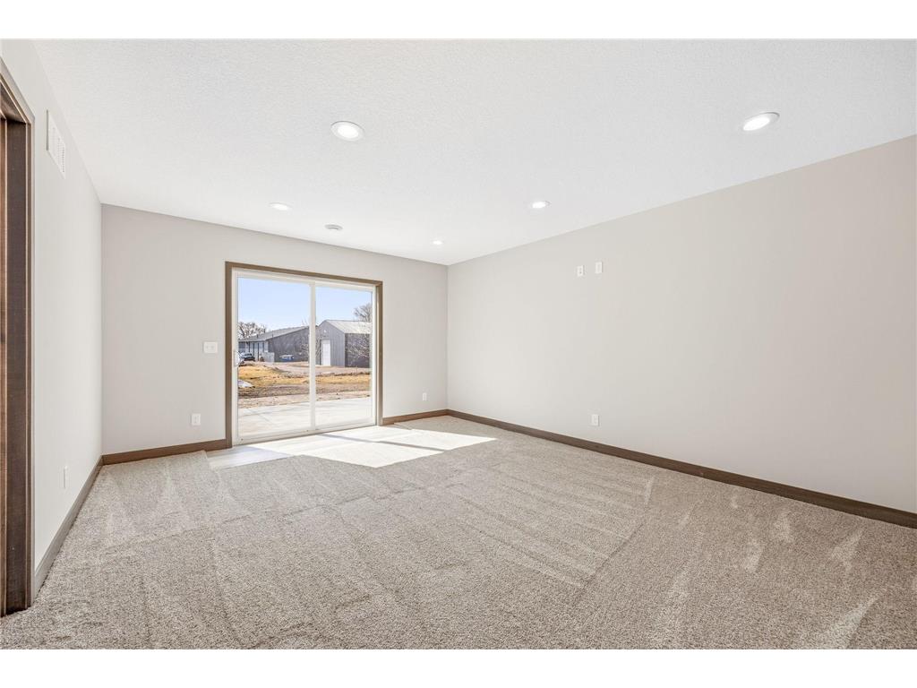800 Texas Avenue NW Hutchinson MN 55350 7038293 image20